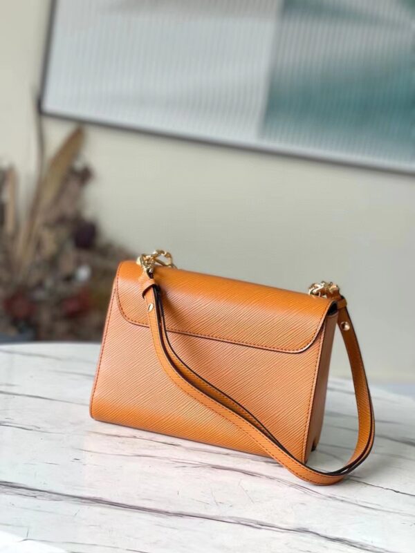 Louis Vuitton Twist MM