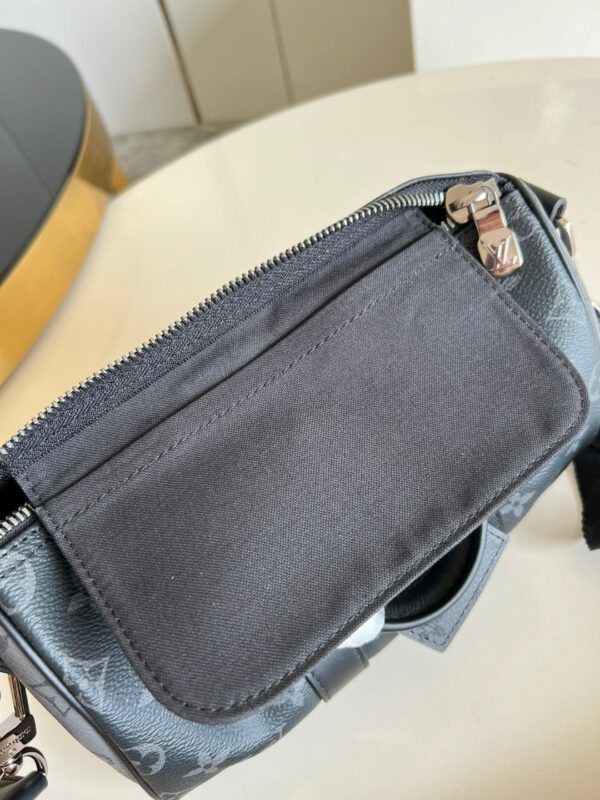 Louis Vuitton Keepall 25