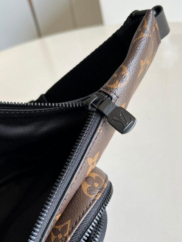 Louis Vuitton Christopher Bum