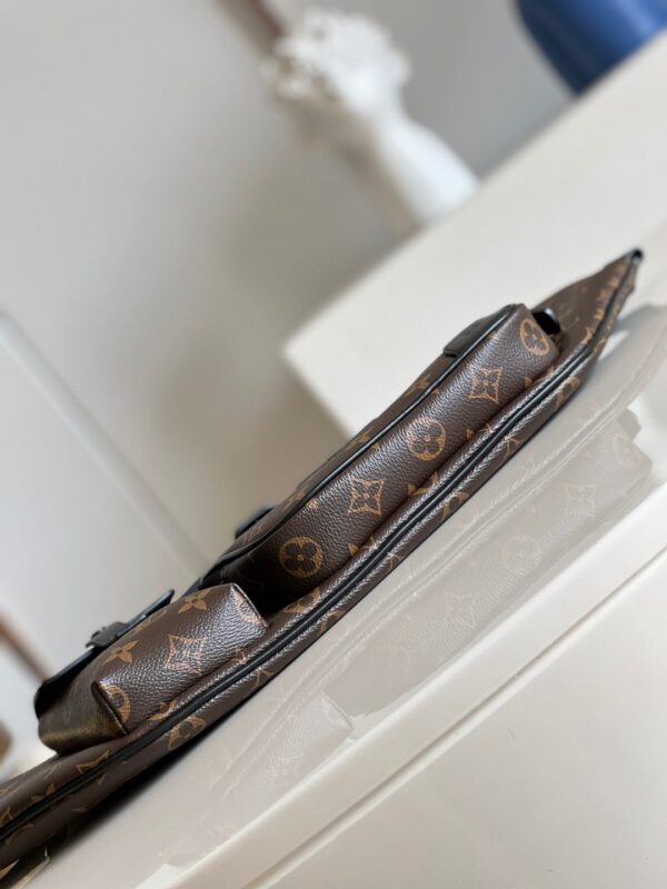 Louis Vuitton Christopher Bum
