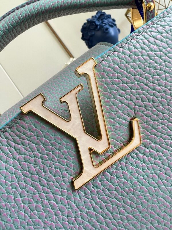 Louis Vuitton Capucines Mini