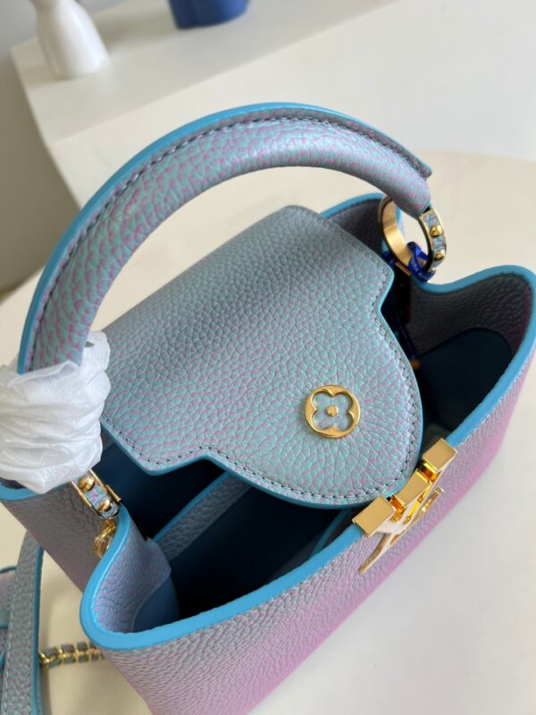 Louis Vuitton Capucines BB