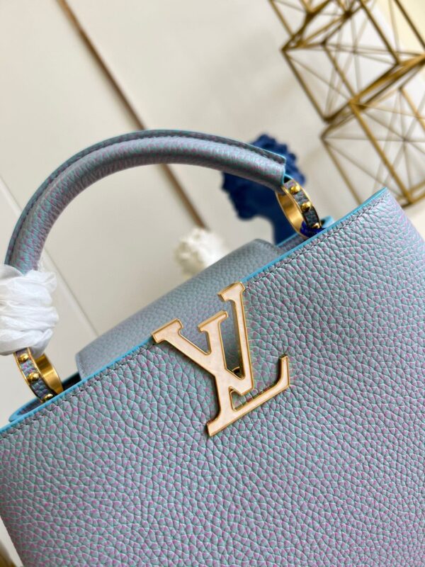 Louis Vuitton Capucines BB