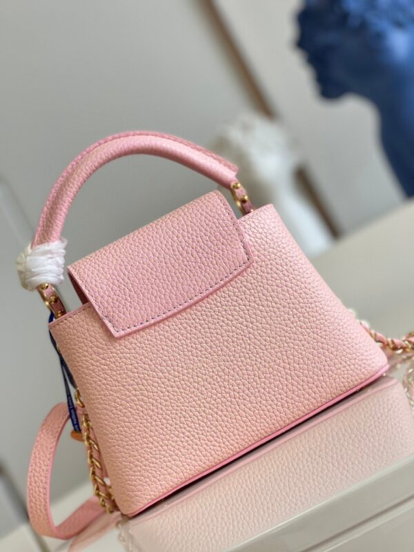 Louis Vuitton Capucines Mini