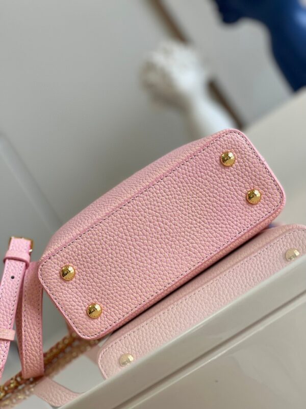 Louis Vuitton Capucines Mini