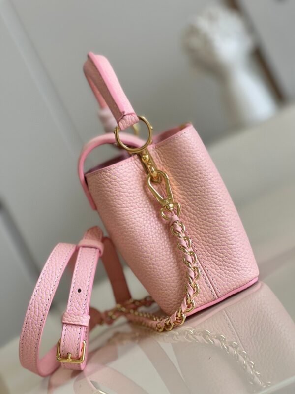 Louis Vuitton Capucines Mini
