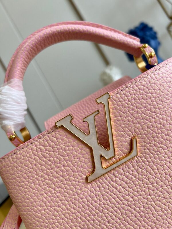 Louis Vuitton Capucines Mini