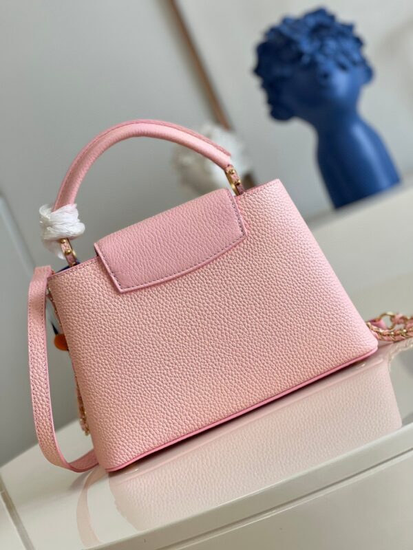 Louis Vuitton Capucines BB