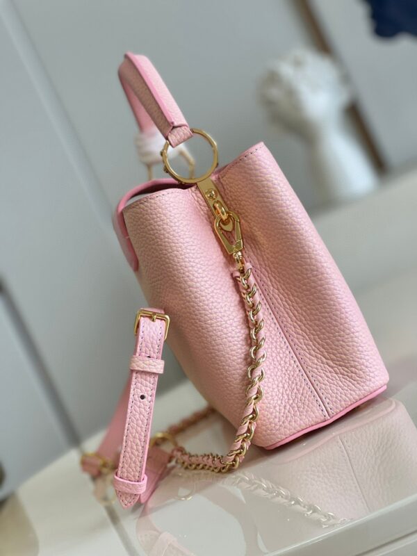 Louis Vuitton Capucines BB
