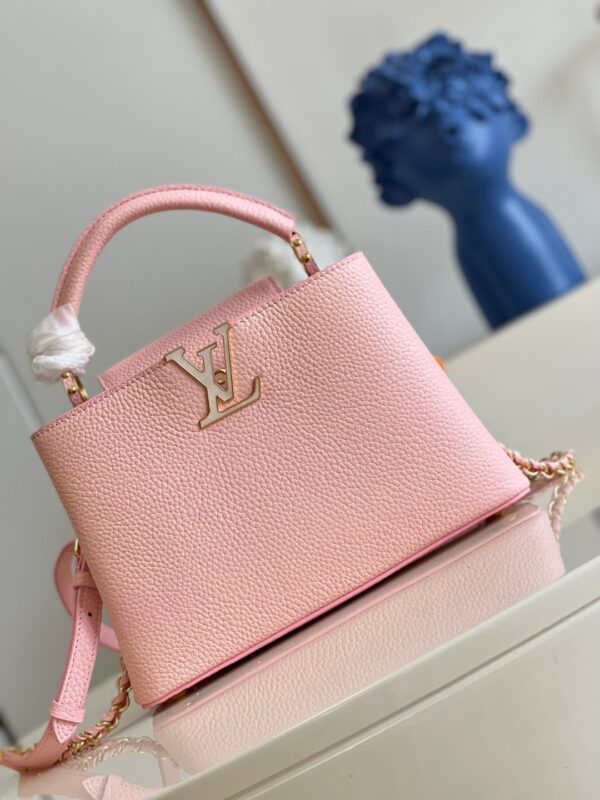 Louis Vuitton Capucines BB