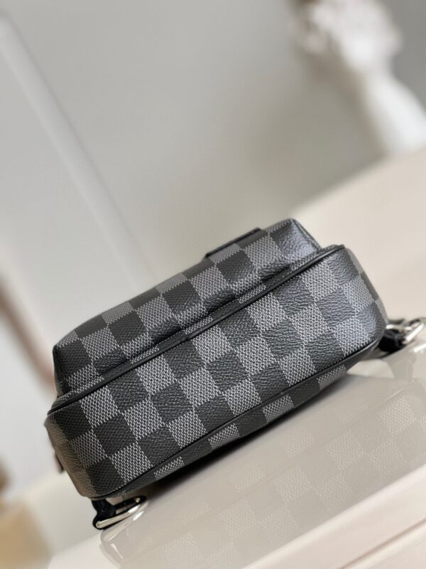 Louis Vuitton Avenue