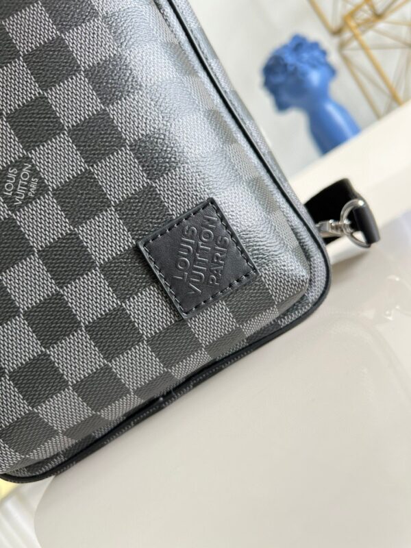 Louis Vuitton Avenue