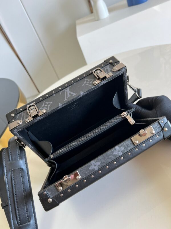 Louis Vuitton Clutch Box