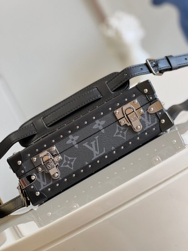 Louis Vuitton Clutch Box