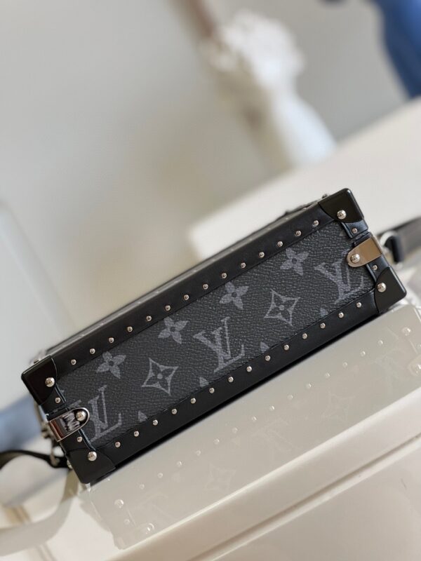 Louis Vuitton Clutch Box