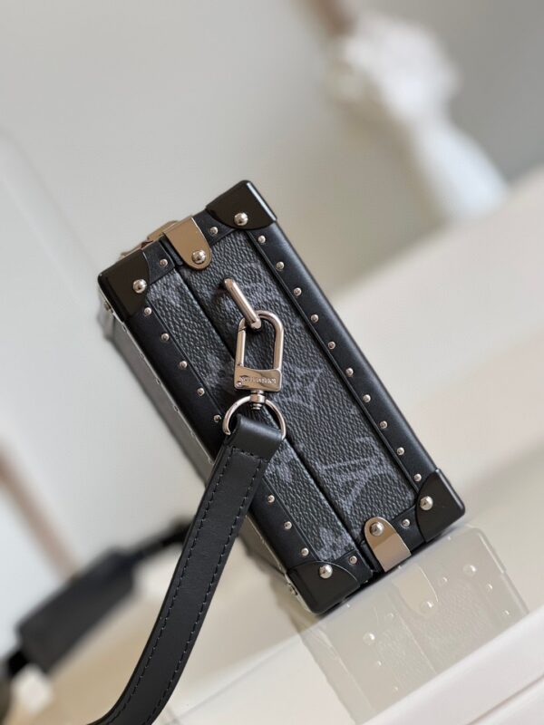 Louis Vuitton Clutch Box