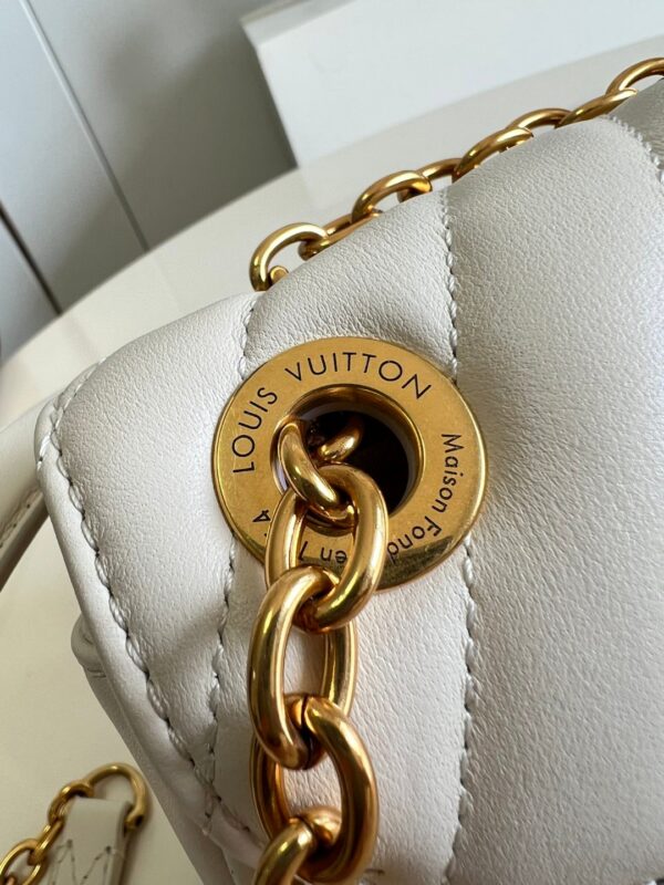 Louis Vuitton New Wave PM