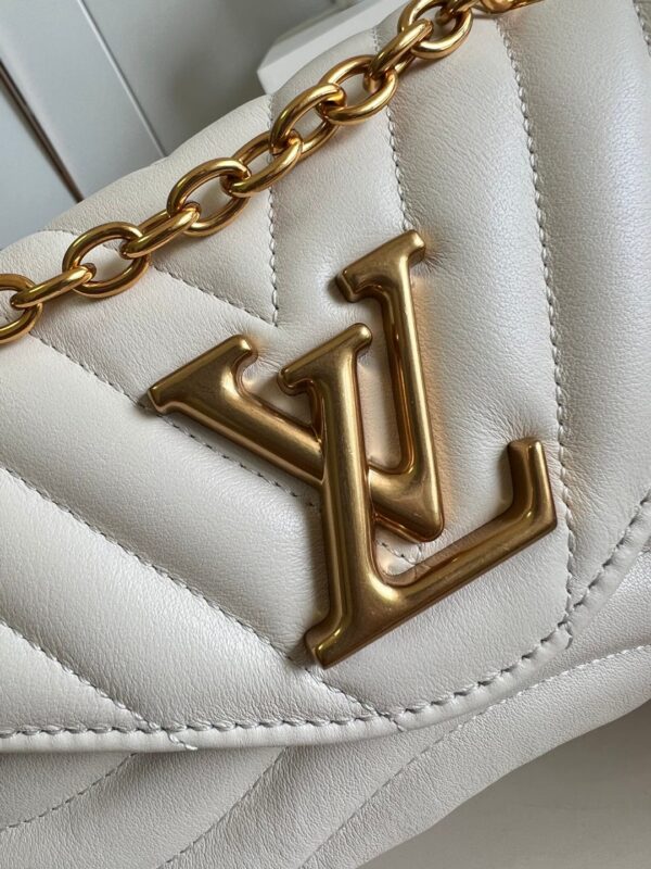 Louis Vuitton New Wave PM