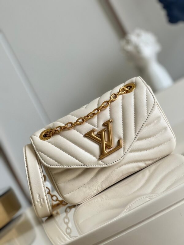 Louis Vuitton New Wave PM
