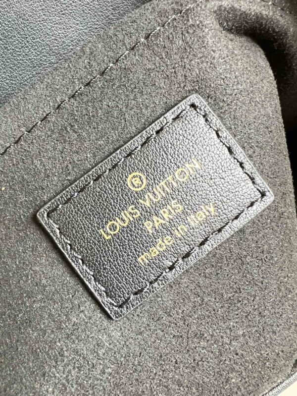Louis Vuitton New Wave PM