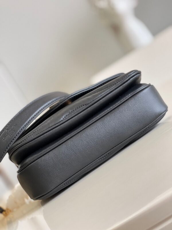 Louis Vuitton New Wave PM