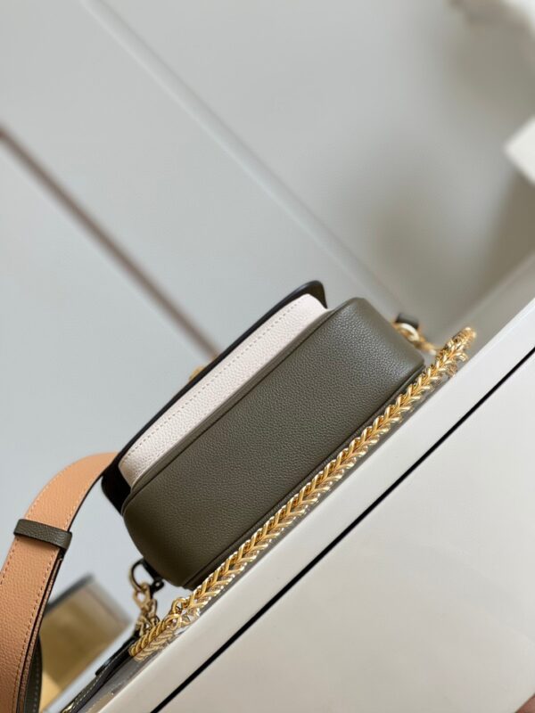 Louis Vuitton LockMe Tender
