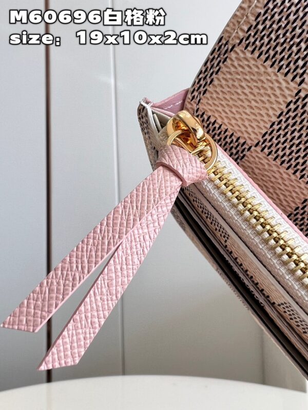 Louis Vuitton Emilie Wallet Purse