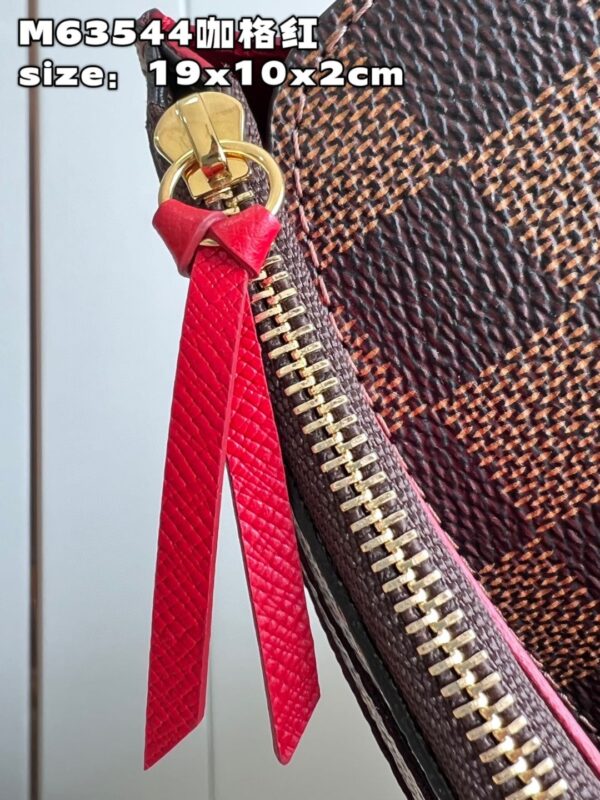 Louis Vuitton Emilie Wallet Purse
