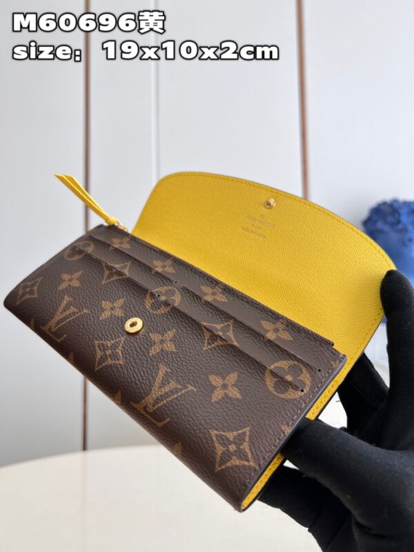 Louis Vuitton Emilie Wallet Purse