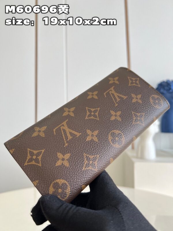 Louis Vuitton Emilie Wallet Purse