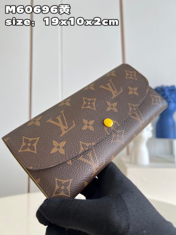 Louis Vuitton Emilie Wallet Purse