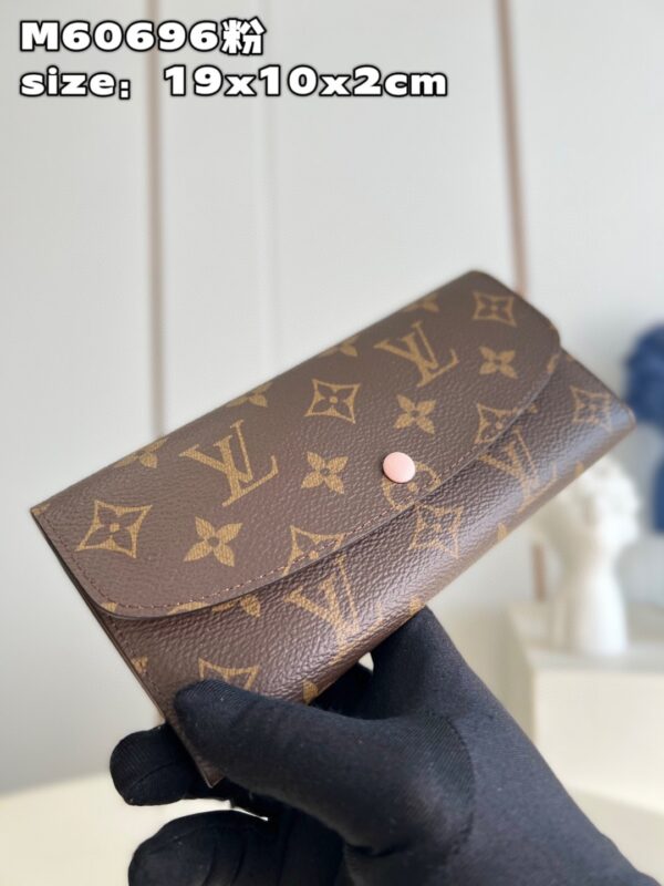 Louis Vuitton Emilie Wallet Purse