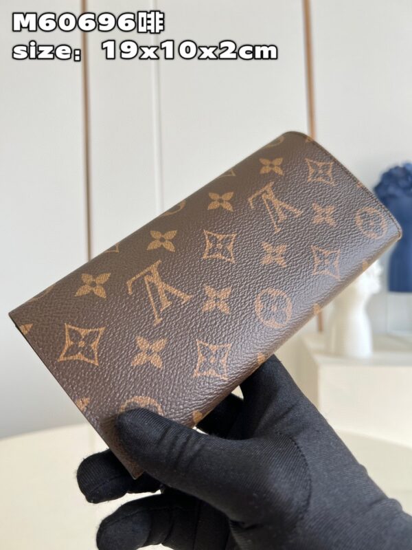Louis Vuitton Emilie Wallet Purse