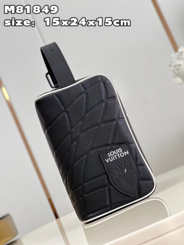 Louis Vuitton Dopp Kit