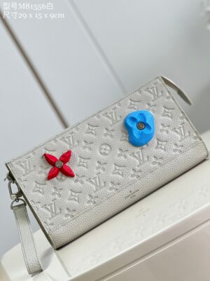 Louis Vuitton Pochette Voyage