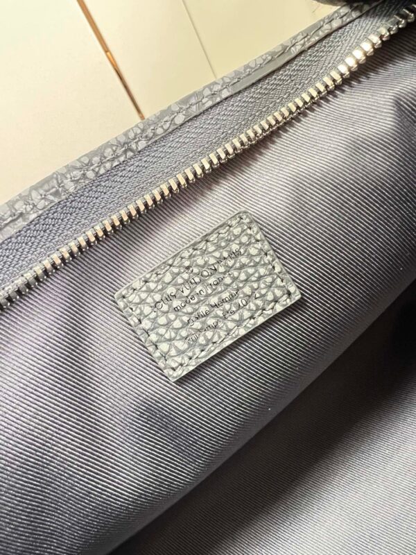 Louis Vuitton Pochette Voyage