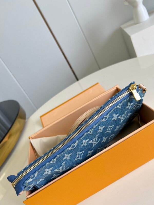 Louis Vuitton Pochette Accessoires