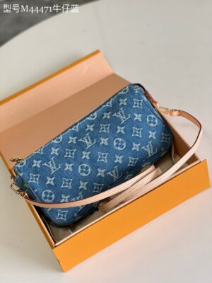 Louis Vuitton Pochette Accessoires