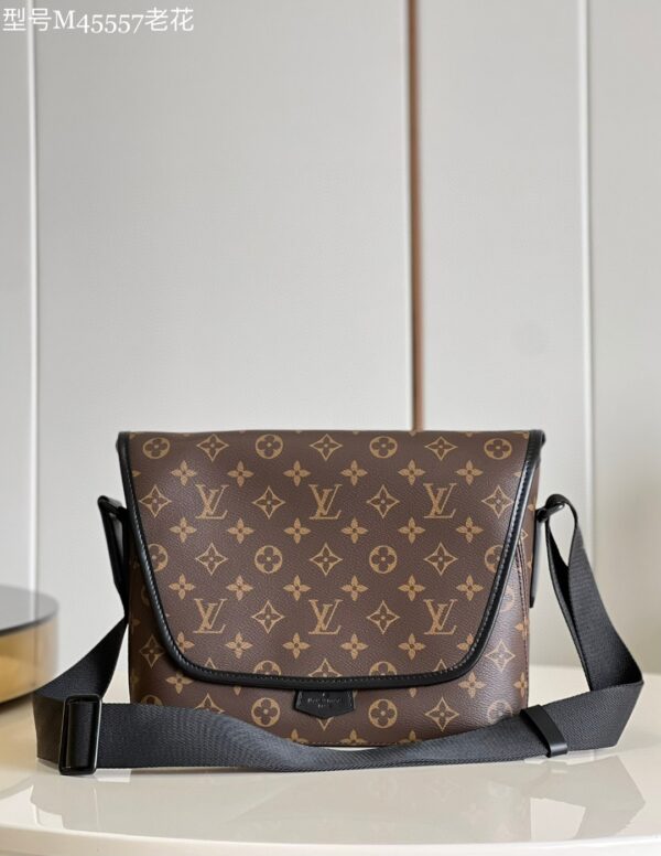 Louis Vuitton Magnetic Messenger