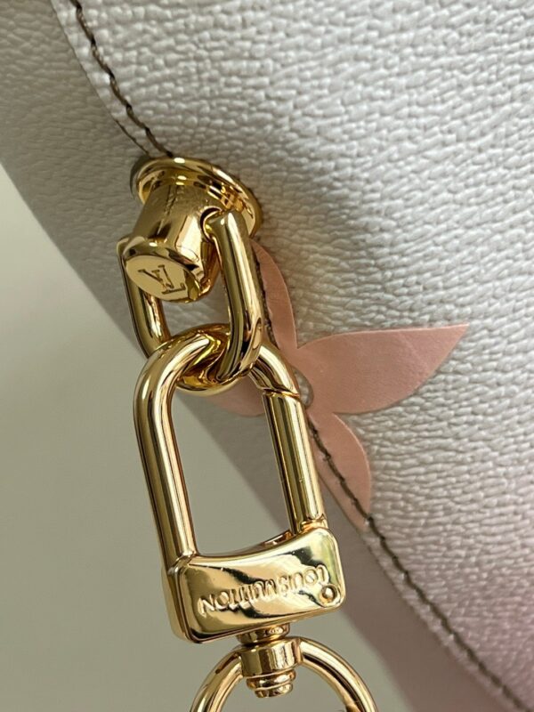 Louis Vuitton Bagatelle BB