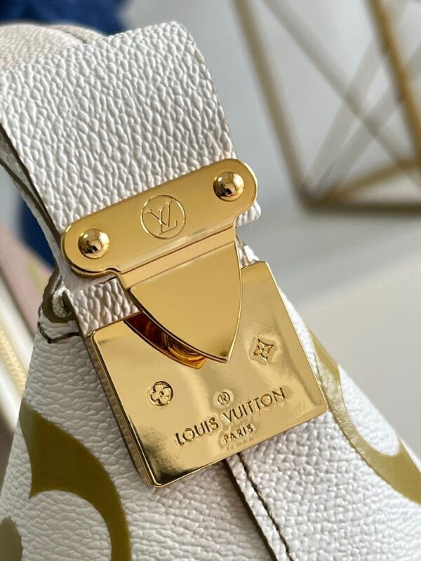 Louis Vuitton Bagatelle BB