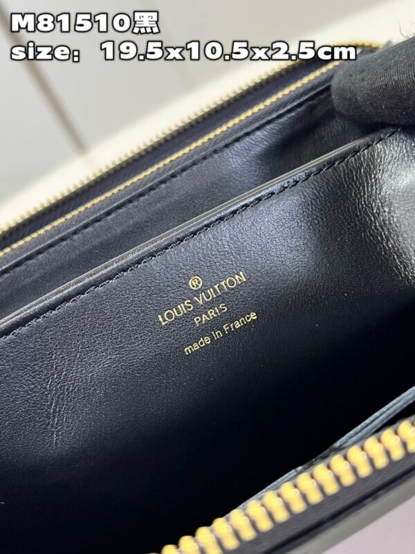 Louis Vuitton Zippy Wallet