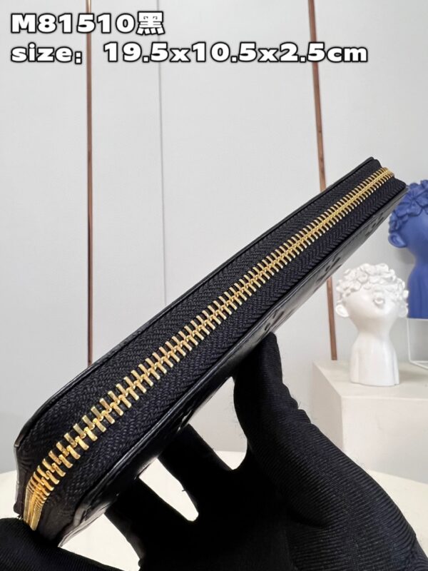 Louis Vuitton Zippy Wallet
