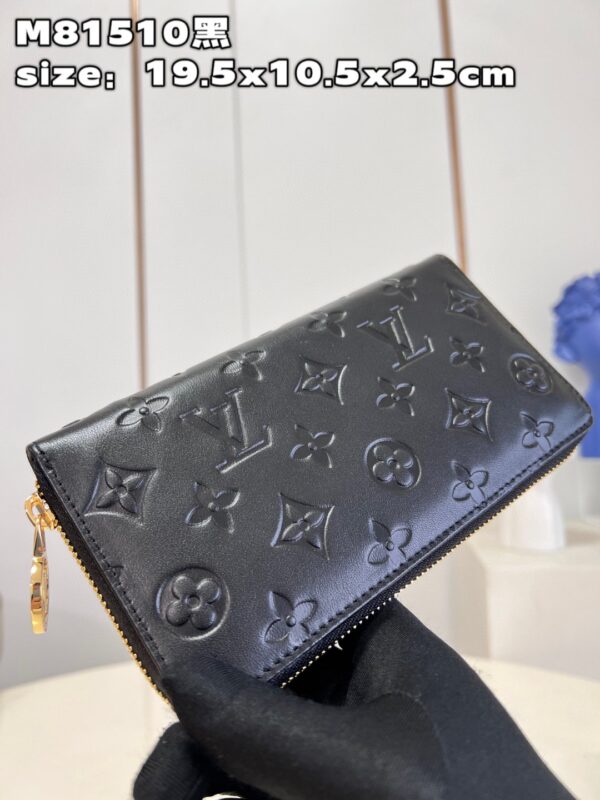 Louis Vuitton Zippy Wallet