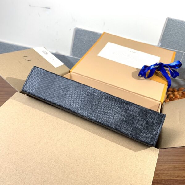 LOUIS VUITTON Long Wallet