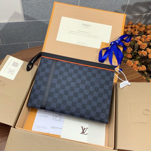 Louis Vuitton Zippy Long Wallet