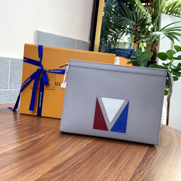 Louis Vuitton Monogram Unisex Street Style