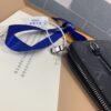 Louis Vuitton Men pouch