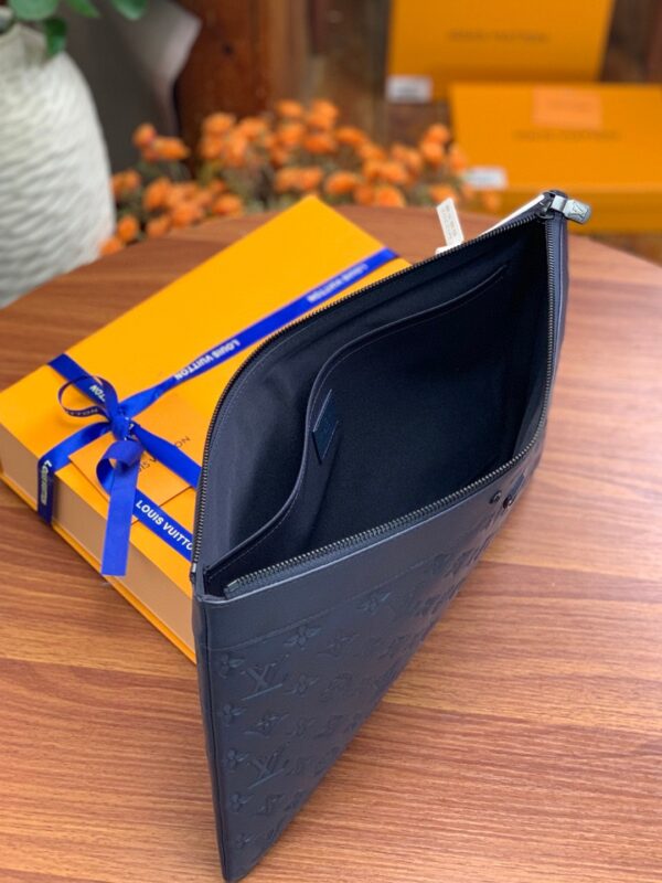 Louis Vuitton DISCOVERY POCHETTE