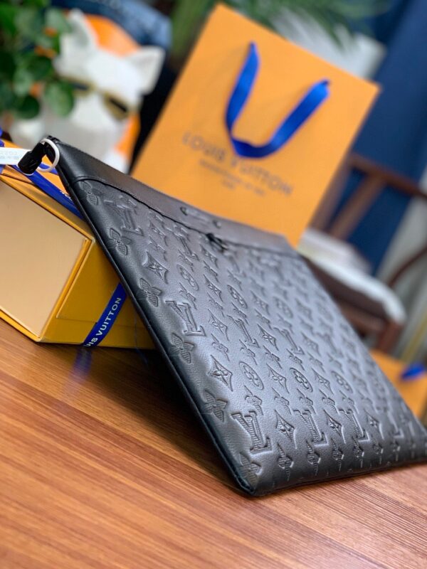 Louis Vuitton DISCOVERY POCHETTE